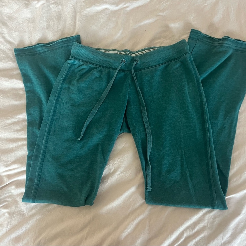 SO | Low Rise Teal Flared Sweatpants
